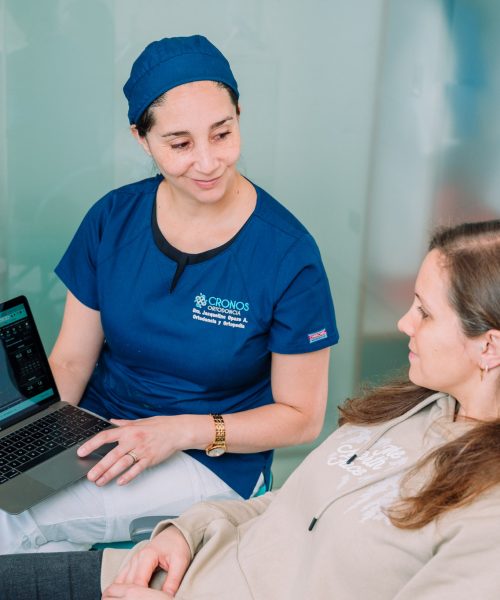 Consulta personalizada de Ortodoncia Invisible en Iquique con la Dra. Jacqueline Opazo